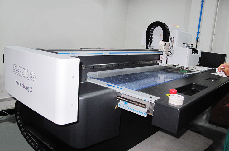 RS Graphics invests in Esko's Kongsberg and pre-press software