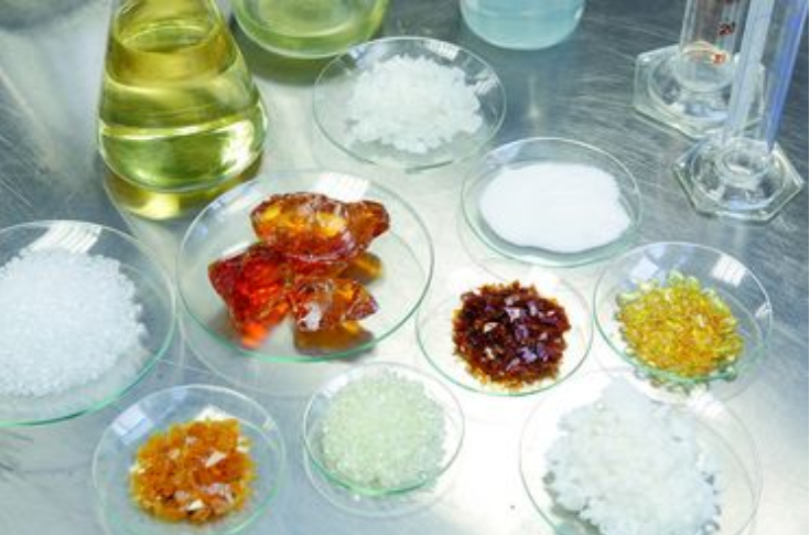 A technical knowhow on mineral oils in food