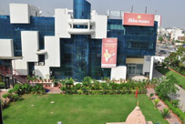 DB Digital carves out two separate divisions