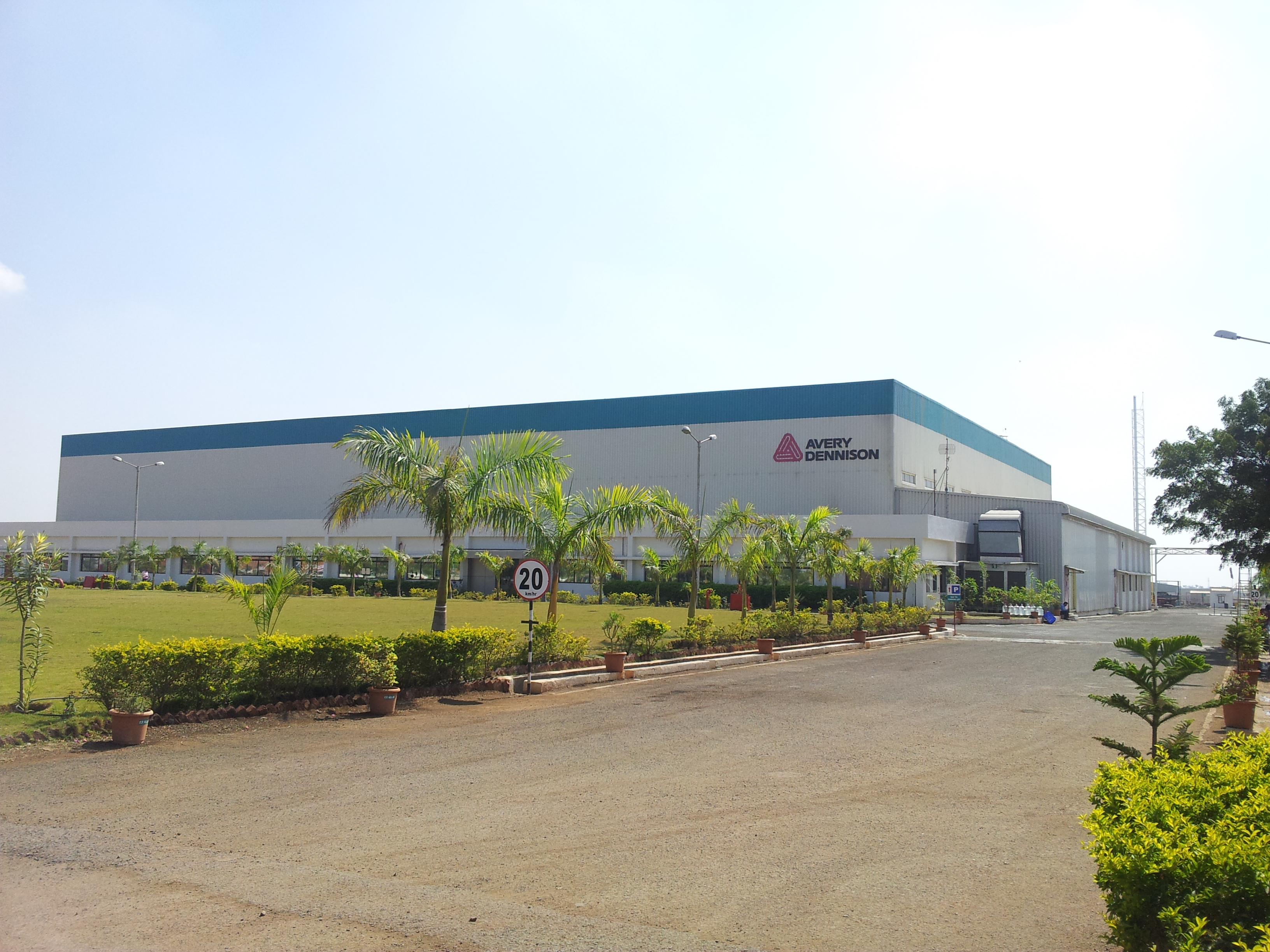 Avery Dennison upgrades production and R&D facility