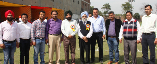 25 Indian printers travel to Ipex