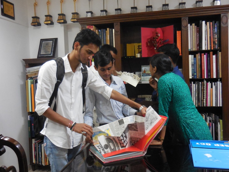 Destination Byculla: Jak, Indigo and Mazda