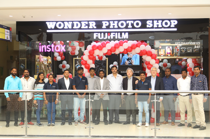 Fujifilm launches third Wonder Photo Shop