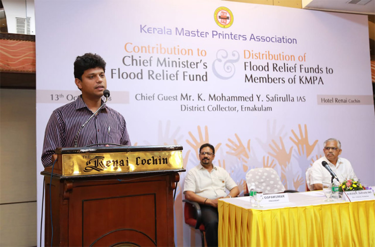 Kerala floods: KMPA distributes relief funds to victims