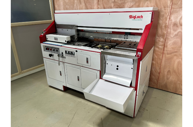 SigLoch 500 launch at PrintExpo celebrates short-run bookbinding