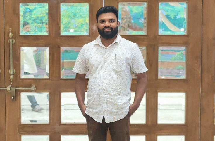 Professor-turned-publisher disrupts Marathi book market