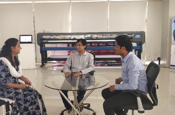 Macart’s display of wide print