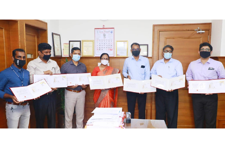 Special postal cover unveiled as part of Kerala's Break the Chain campaign
