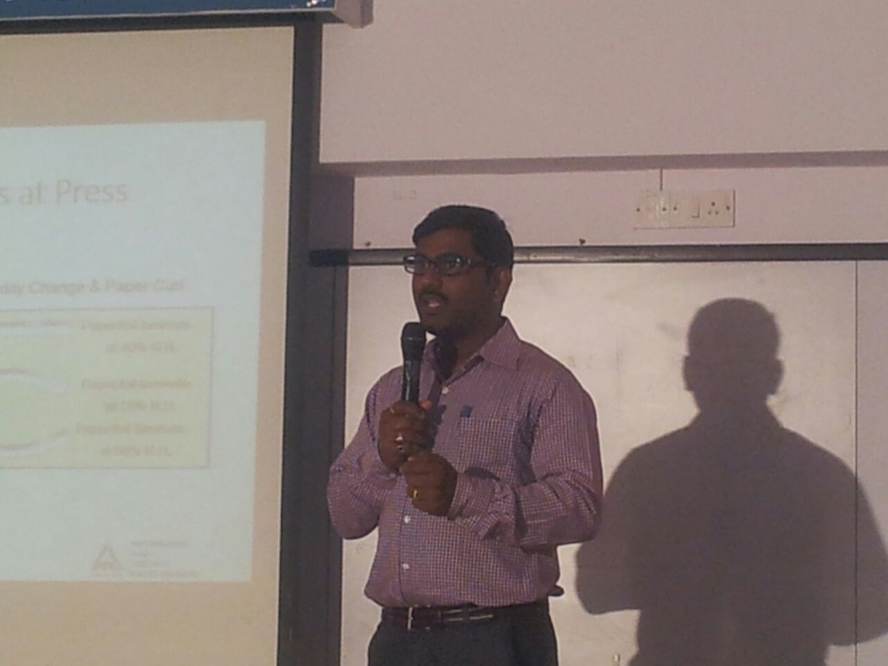 SIES gets a dose of paper gyaan