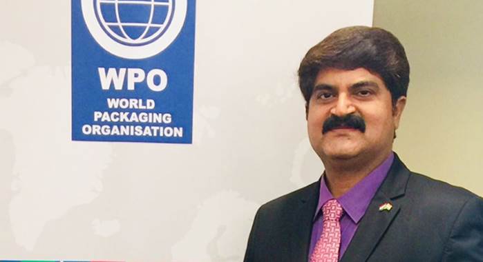 Chakravarthi AVPS  honoured at India Pharma awards