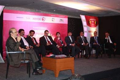 Delhi romances with print trends