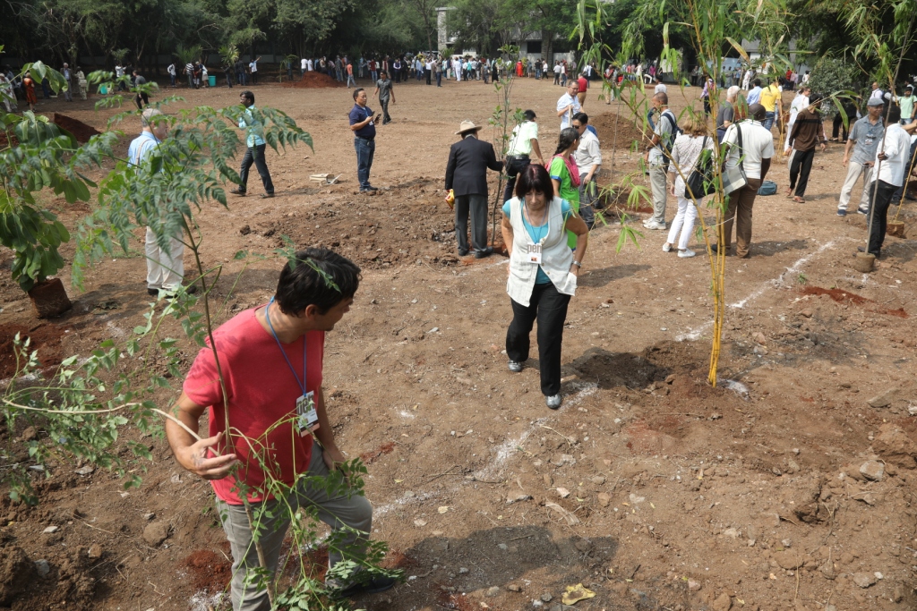 A literary tree-park at Pune University to commemorate PEN International Congress
