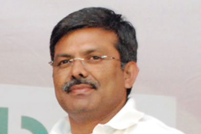 "Wide-format can only be sustained with a good financial back-up," says B Prasad of Printech Digital Imaging