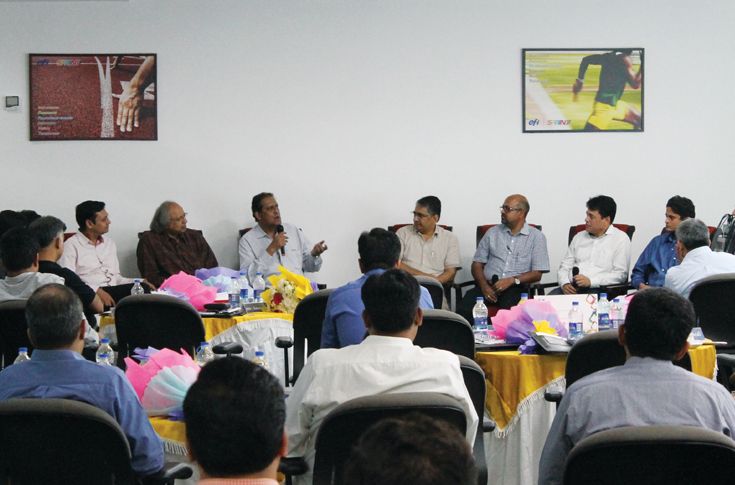 ​​Boxing the corrugated compass at EFI seminar