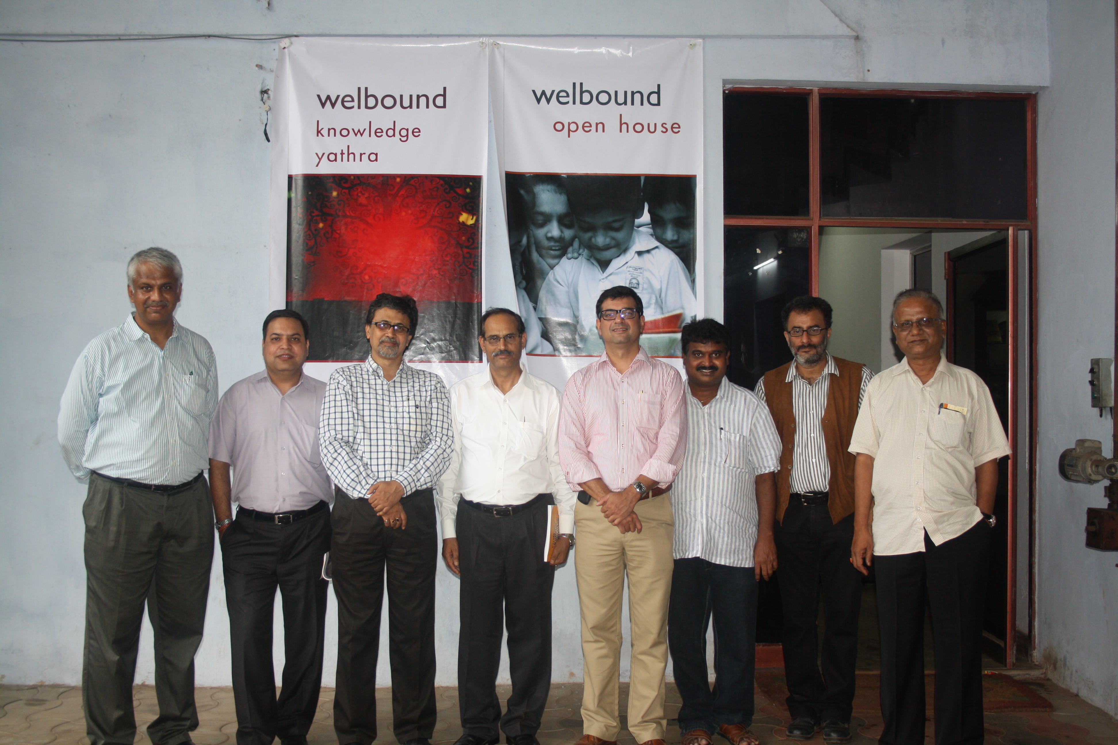 Knowledge sessions and live demos for book printers at Welbound open house