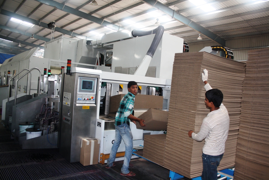 Pyramid Packaging hosts open house to showcase the Bobst Quatro