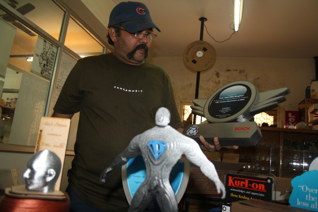 Minkey Mouse targets visual merchandising market