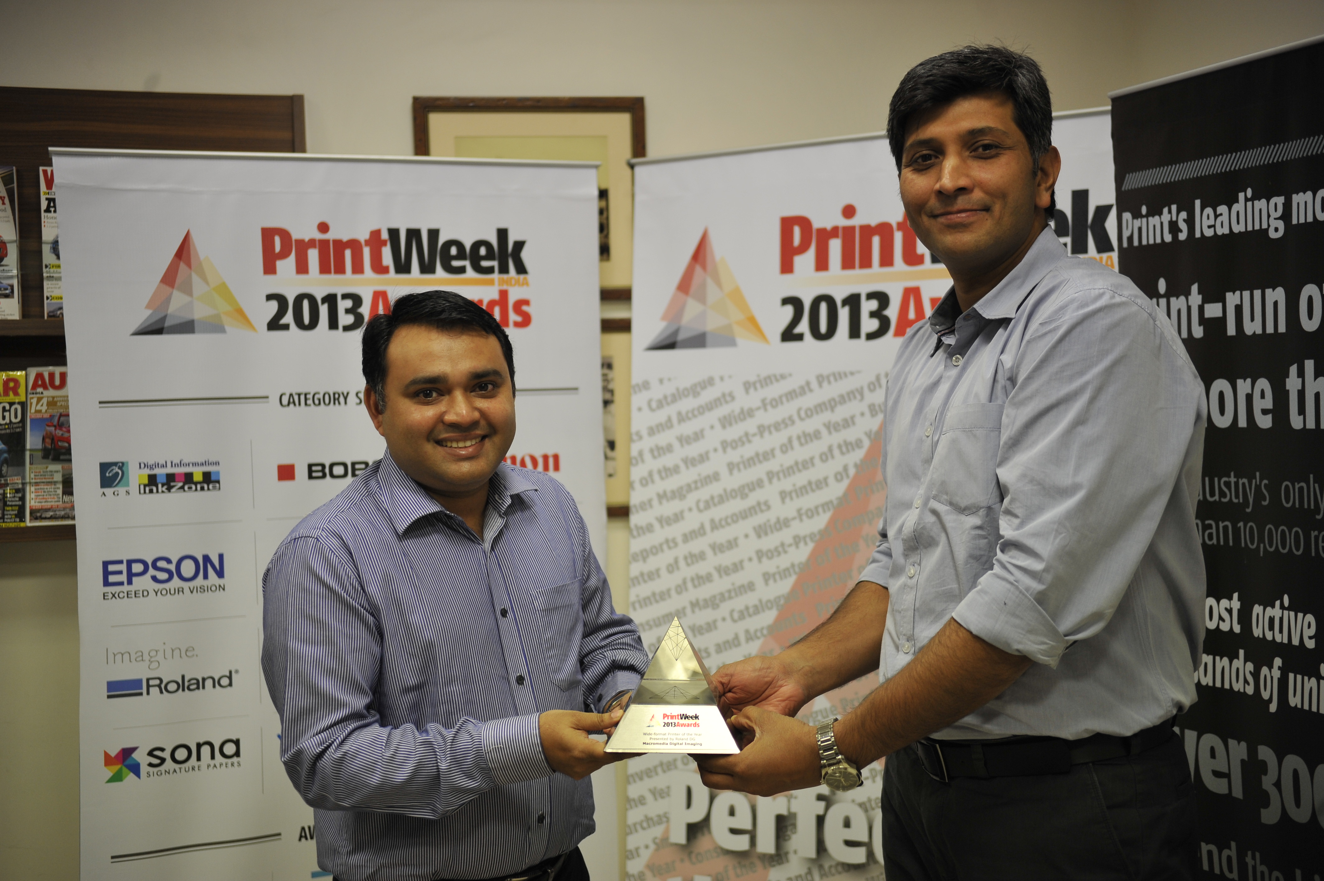 Macromedia bags the Printweek India Wide-Format Printer of the Year Award