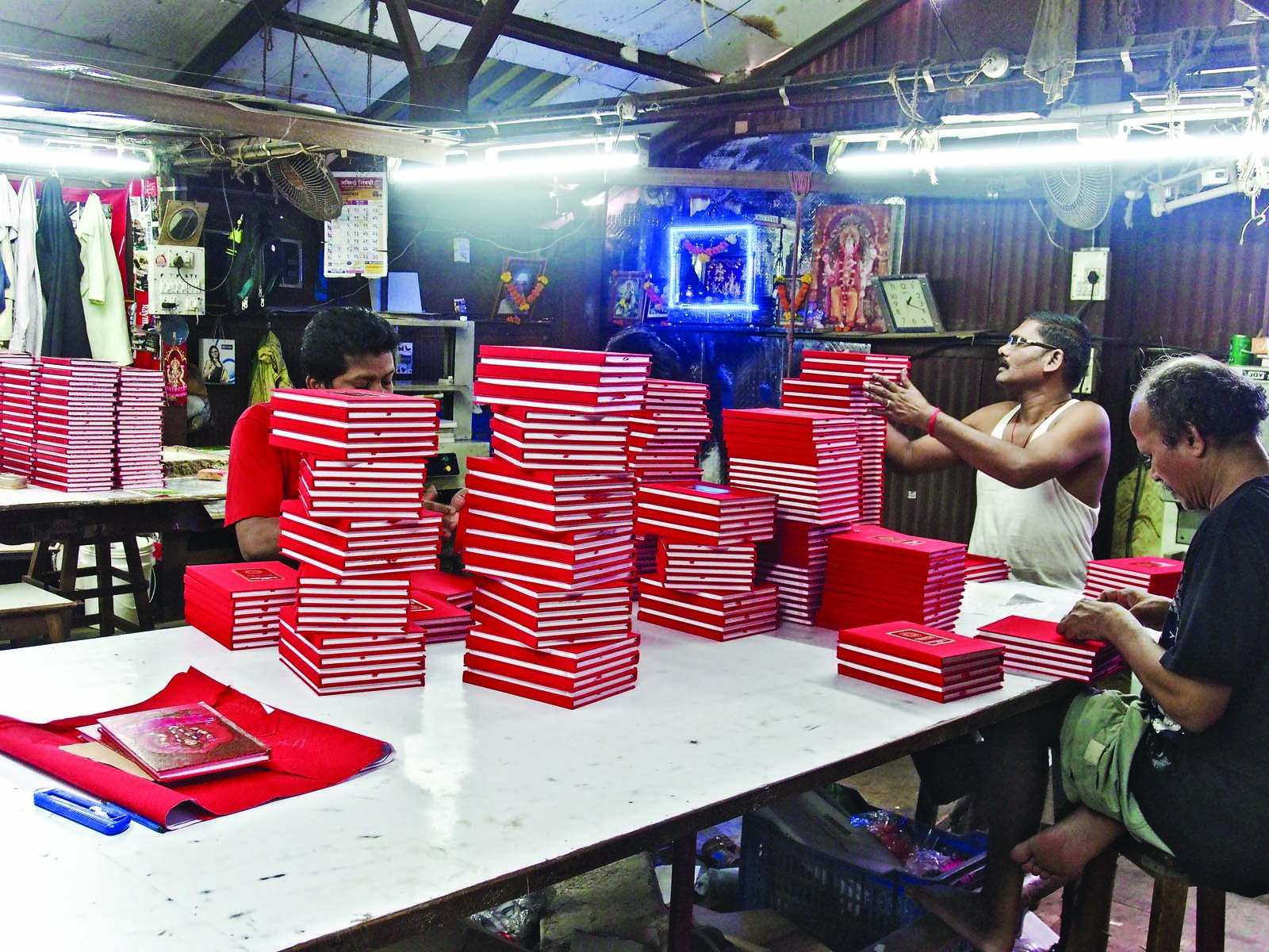 Nitin Book Binding Works: The last of the binding Mohicans