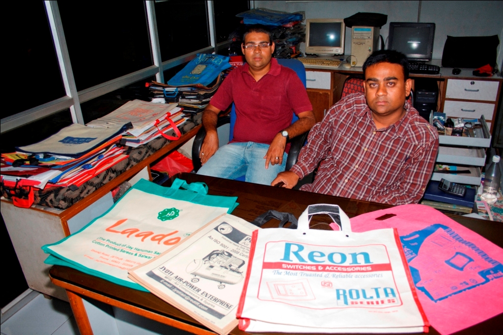 Ubiquitous shopping bags – indispensable part of life!