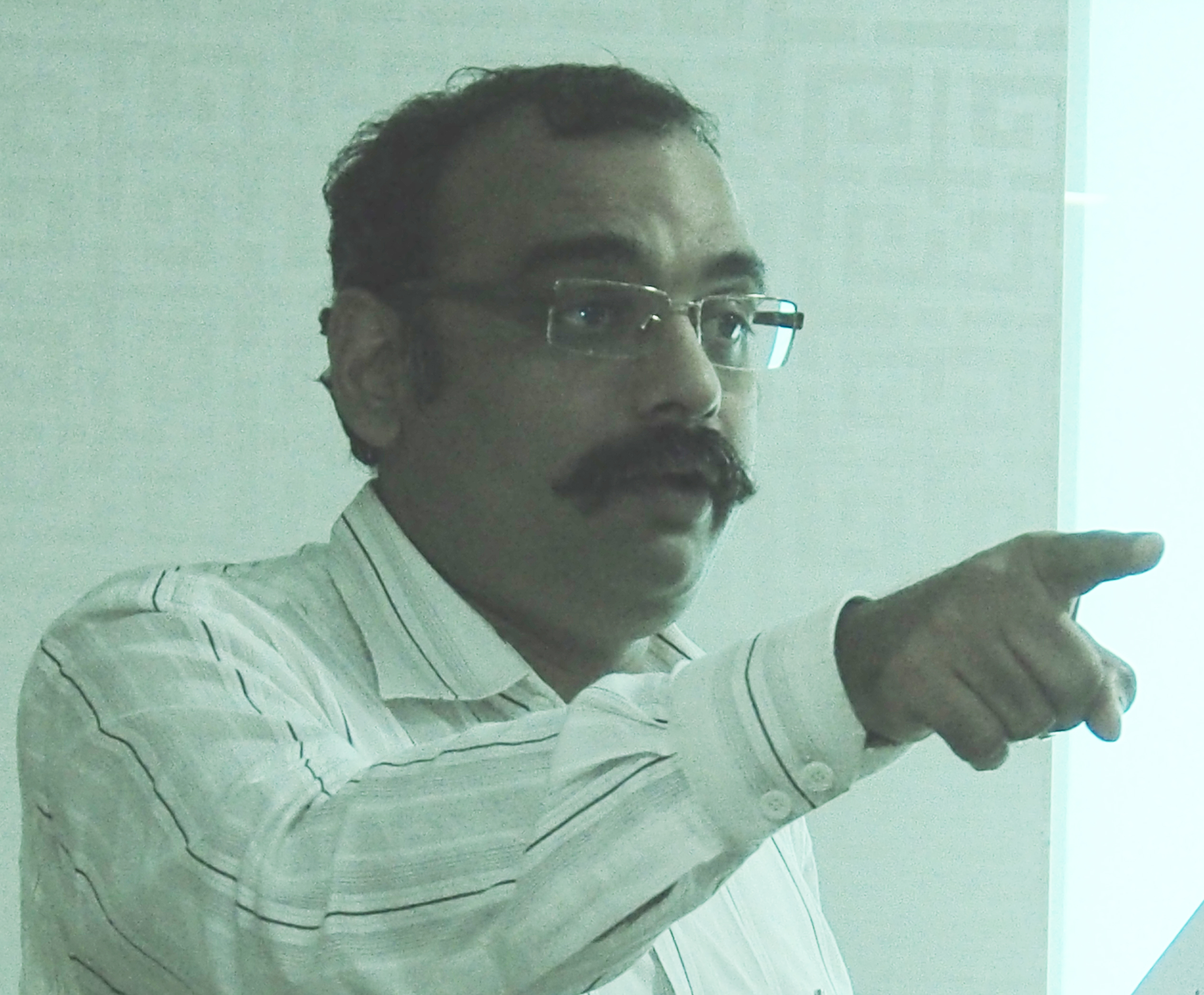 Share-to-Benefit forum discusses 'solar energy' and 'waste management'