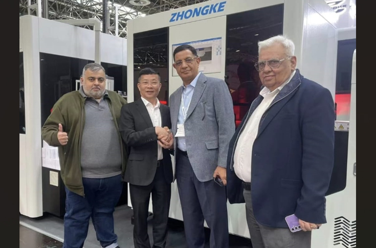 Replika Packaging installs a fully servo-driven Zhongke rigid box machine designed for producing top-bottom and drawer-type boxes with advanced automation and high-quality packaging output