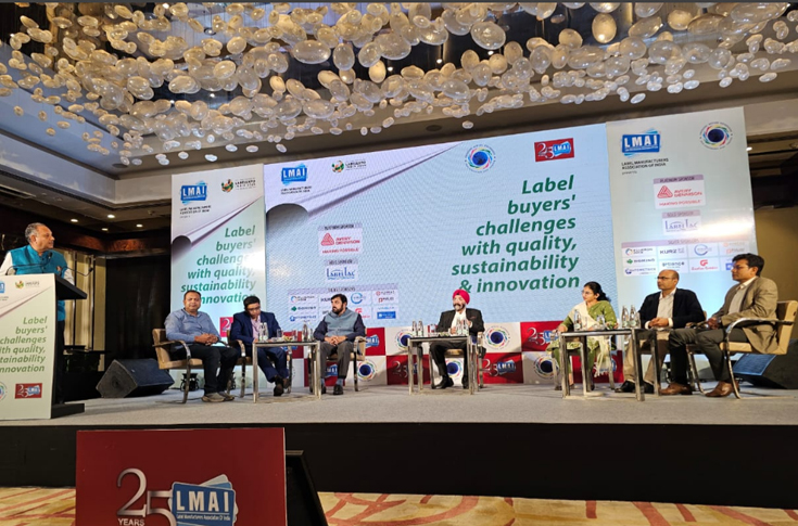 Panel discussion on label-making at Radisson Blu Plaza, New Delhi, featuring FMCG and pharmaceutical industry leaders discussing sustainability, substrate selection, regulatory standards, and innovation in product labelling