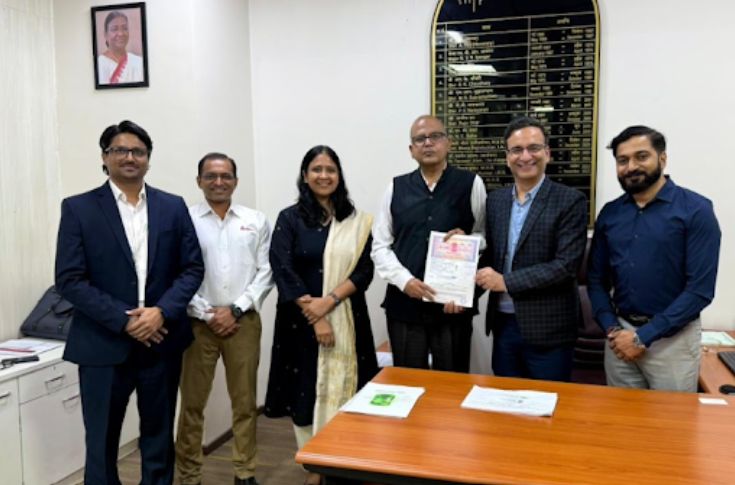 Training and industry collaboration programme at the Indian Institute of Packaging (IIP) Mumbai and Avery Dennison Pune facility, featuring packaging professionals learning sustainability, compliance, AI applications, and modern packaging industry practices through a management development programme