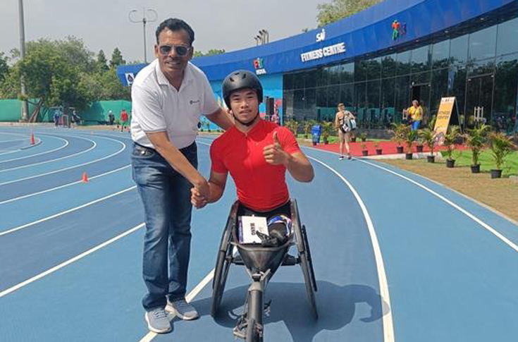 Para-athlete Yang competing in the 800m T34 race at World Para Athletics 2025