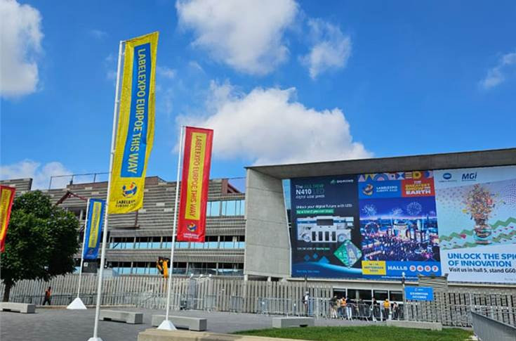 Labelexpo Europe 2025 in Barcelona featuring record attendance, global exhibitors, automation technologies, sustainable label printing solutions, and innovations in digital and hybrid press systems