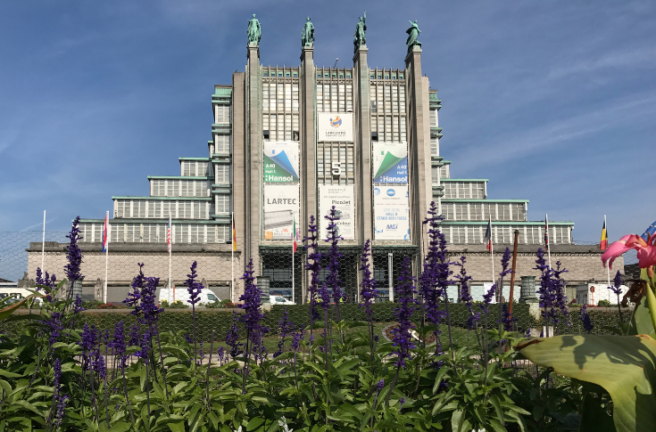 UPM Raflatac sustainable label materials, Unilux web inspection systems, Uteco flexo press with automation, and UV One LED curing solutions at Labelexpo Europe