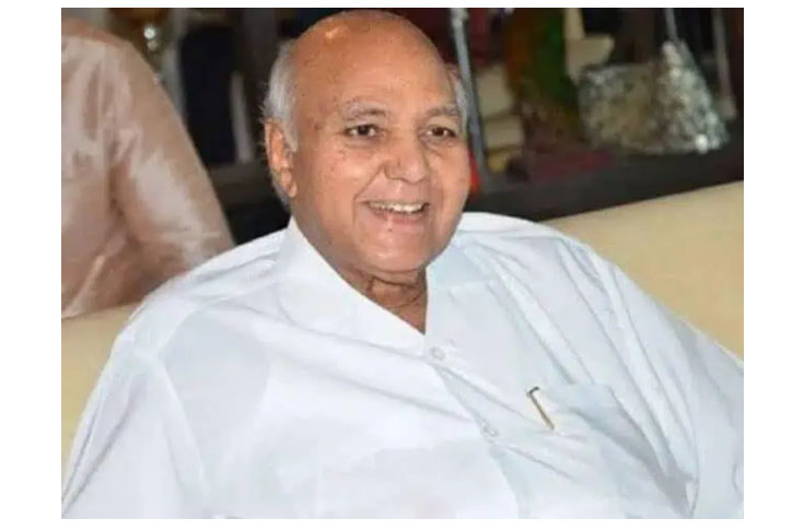 Obituary-style tribute to Ramoji Rao describing his role in founding Eenadu newspaper, expanding printing press operations from Visakhapatnam, revolutionising Telugu journalism, and shaping India’s media and printing industry with strong distribution and editorial leadership