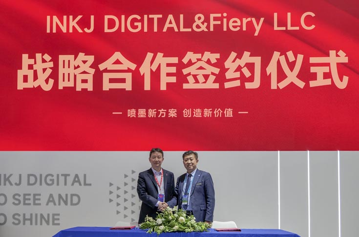 Fiery and Shandong INKJ Digital Technology executives announcing a global partnership to integrate Fiery Impress digital front end software into high-speed industrial inkjet printing presses for packaging, labeling, and print-on-demand applications