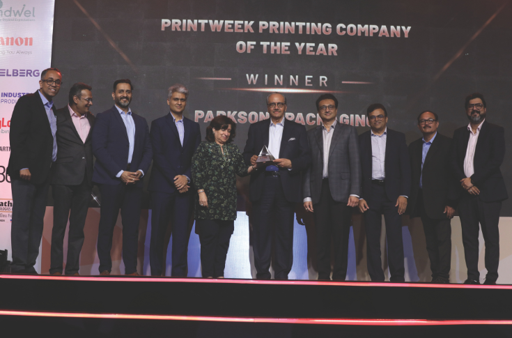 Ramesh Kejriwal of Parksons Packaging receiving the PrintWeek Company of the Year Award 2024 at the PrintWeek Awards Night in Mumbai, attended by 350 industry professionals, recognizing the company’s growth in mono-carton packaging and expansion through strategic acquisitions