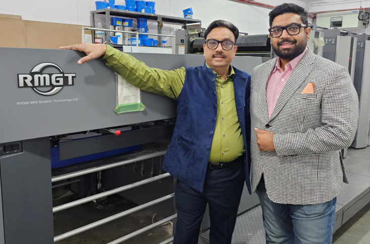 JK Offset Graphics team with the new RMGT 9 series sheetfed offset press, enhancing commercial printing and expanding into rigid box and label packaging production