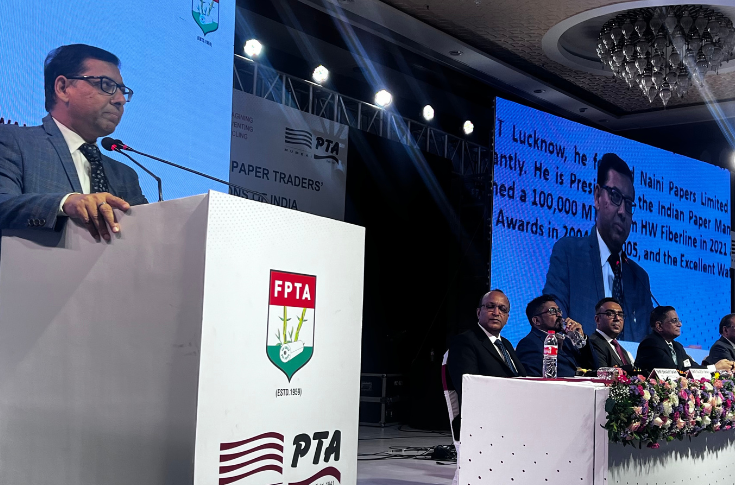 Aggarwal addressing a paper industry gathering, speaking on sustainability, recycling improvement, quality control, and India’s potential in specialty paper manufacturing as an eco-friendly alternative to plastic