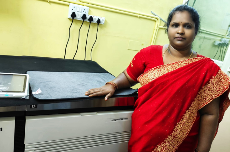 Canon imagePRESS V800 digital colour production press installed at Sahana Digital Bengaluru producing commercial print products like brochures, business cards, and booklets with high-quality output