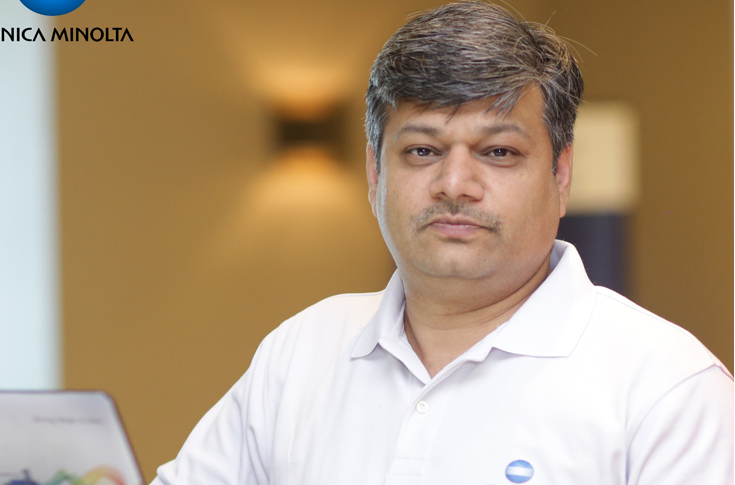 Konica Minolta displays AccurioPress C4065, AccurioPrint 2100, AccurioLabel 230, and AccurioShine 3600 at Bharat Print Expo, demonstrating digital printing, label production, and embellishment capabilities for diverse print applications