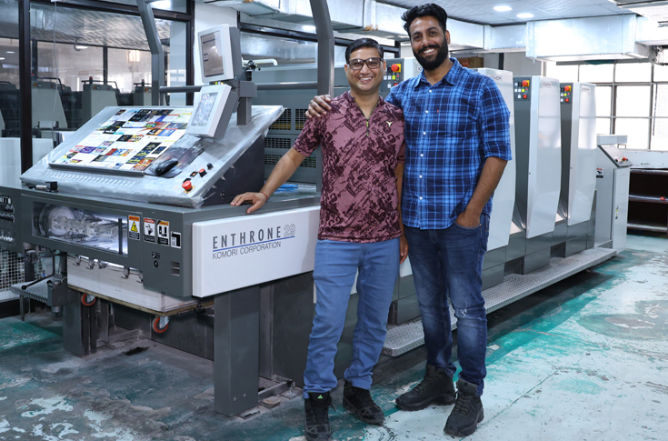 Modern Komori Enthrone 29 printing presses operating at Printer’s Club for high-quality commercial printing and visiting card production