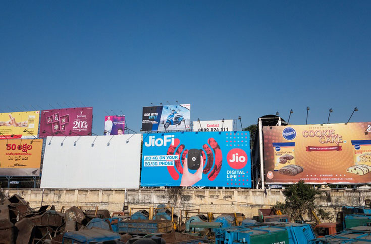 Report on India’s advertising trends showing 26% growth in print ad volumes in H1 2025, with leading advertisers in automotive and retail boosting media diversification across print, TV, radio, and digital platforms