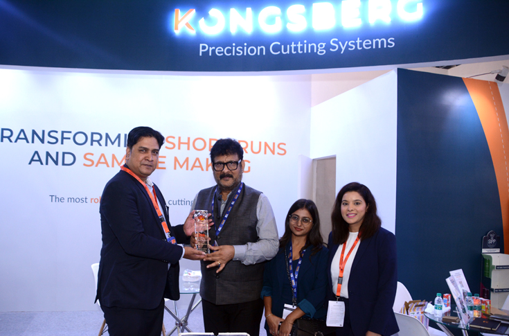 Kongsberg X20 digital cutting table with FlexiHead tool installed at Any Graphics, used for precision cutting of labels, folding cartons, corrugated board and packaging samples with high accuracy and versatility