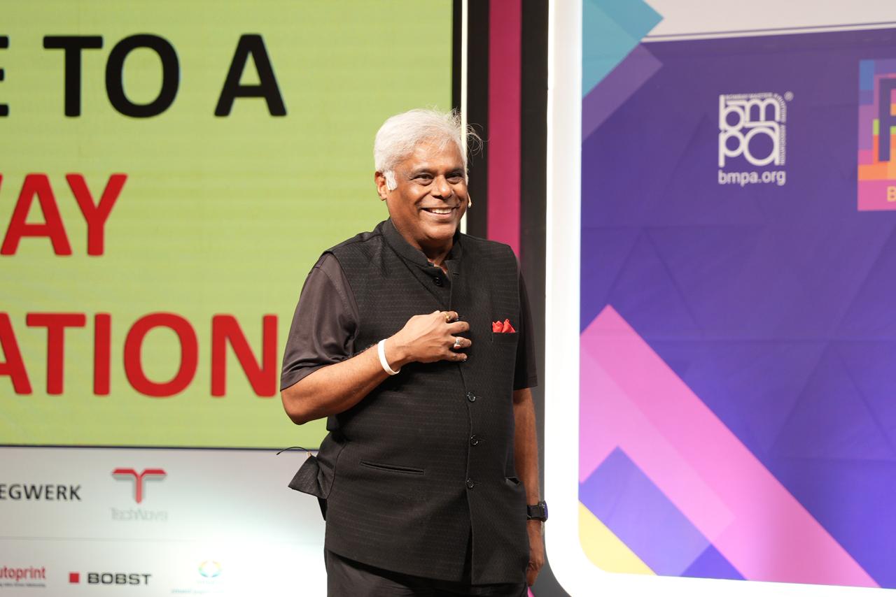 Ashish Vidyarthi urges leaders to celebrate three chances and stay hungry